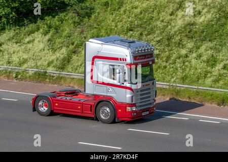 Pappys John Haulage Logistics, SCANIA 124 L 470 sur l'autoroute M6, Royaume-Uni Banque D'Images