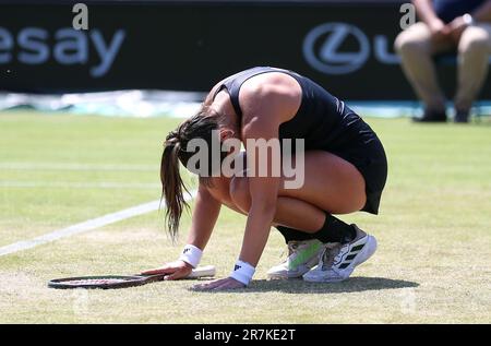 Jodie Burrage fête sa victoire après son quart de finale contre Magdalena Frech (non représenté) le cinquième jour de l'Open de Rothesay 2023 au Nottingham tennis Centre. Date de la photo: Vendredi 16 juin 2023. Banque D'Images