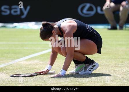 Jodie Burrage fête sa victoire après son quart de finale contre Magdalena Frech (non représenté) le cinquième jour de l'Open de Rothesay 2023 au Nottingham tennis Centre. Date de la photo: Vendredi 16 juin 2023. Banque D'Images