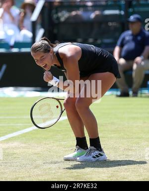 Jodie Burrage fête sa victoire après son quart de finale contre Magdalena Frech (non représenté) le cinquième jour de l'Open de Rothesay 2023 au Nottingham tennis Centre. Date de la photo: Vendredi 16 juin 2023. Banque D'Images