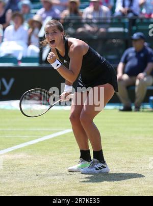 Jodie Burrage fête sa victoire après son quart de finale contre Magdalena Frech (non représenté) le cinquième jour de l'Open de Rothesay 2023 au Nottingham tennis Centre. Date de la photo: Vendredi 16 juin 2023. Banque D'Images