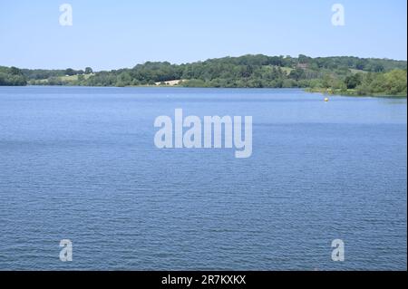 Un réservoir plein d'Ardenly à West Sussex le 16 juin 2023. Banque D'Images