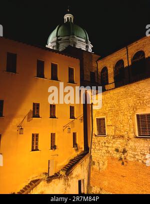 Brescia est une belle ville de Lombard où la cathédrale est la cathédrale de Santa Maria Assunta sur la place Paolo VI du pape. Banque D'Images