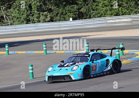 24h du Mans 2023 - Proton Competition Porsche 911 RSR-19 Banque D'Images