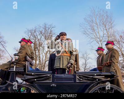 Acteur Jozef Pilsudski dans une calèche, National Independence Day Horse Parade, Varsovie, Masovian Voivodeship, Pologne Banque D'Images