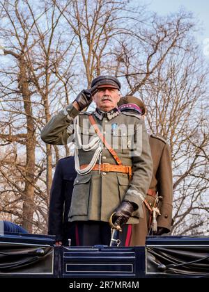 Acteur Jozef Pilsudski dans une calèche, National Independence Day Horse Parade, Varsovie, Masovian Voivodeship, Pologne Banque D'Images