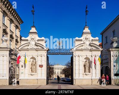 Université de Varsovie, porte principale, Varsovie, Voïvodeship de Masovian, Pologne Banque D'Images