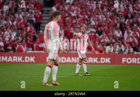 Parken, Copenhague, Danemark. 16th juin 2023. Christian Eriksen (Danemark) gestes lors d'un match du groupe H de qualification du Championnat d'Europe 2023/2024 de l'UEFA, Danemark contre Irlande du Nord, à Parken, Copenhague, Danemark. Kim Price/CSM/Alamy Live News Banque D'Images