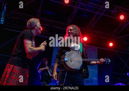 Bergame, Italie. 16th juin 2023. Modena City Ramblers pendant Modena City Ramblers - Altomare en concerto 2023, concert de musique à Bergame, Italie, 16 juin 2023 crédit: Agence de photo indépendante/Alamy Live News Banque D'Images