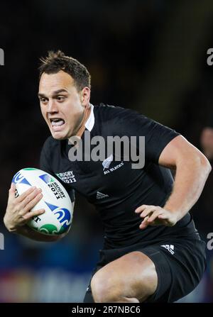 Israël Dagg de Nouvelle-Zélande en action contre l'Australie lors du deuxième match semi-final de la coupe du monde de rugby 2011, Eden Park, Auckland, Nouvelle-Zélande, dimanche, 16 octobre 2011. Banque D'Images
