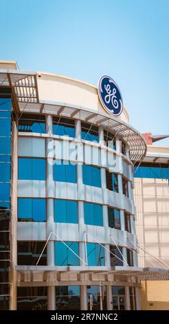 Dubaï, eau- 15062023 : immeuble de bureaux General Electric dans la ville Banque D'Images