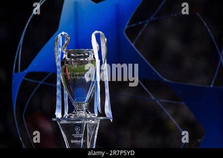 Istanbul, Turquie. 11 juin 2023. Le trophée est visible lors de la cérémonie de remise des prix à la suite du match de football final de l'UEFA Champions League entre le Manchester City FC et le FC Internazionale. Credit: Nicolò Campo/Alay Live News Banque D'Images