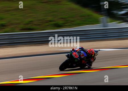 Sachsenring, Hohenstein-Ernstthal, Saxe, Allemagne. 17th juin 2023. 2023 MotoGP allemand, journée de qualification ; numéro 20 Monster Energy Yamaha MotoGP Rider Fabio Quartararo lors de la qualification au crédit MotoGP allemand : action plus Sports/Alamy Live News Banque D'Images