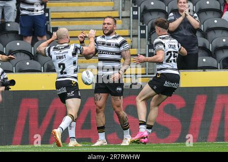 Hull, Royaume-Uni. 17th juin 2023. Josh Griffin #23 de Hull FC célèbre son essai lors du match de la coupe du défi Betfred Hull FC vs St Helens au MKM Stadium, Hull, Royaume-Uni, 17th juin 2023 (photo de Mark Cosgrove/News Images) à Hull, Royaume-Uni, le 6/17/2023. (Photo de Mark Cosgrove/News Images/Sipa USA) crédit: SIPA USA/Alay Live News Banque D'Images