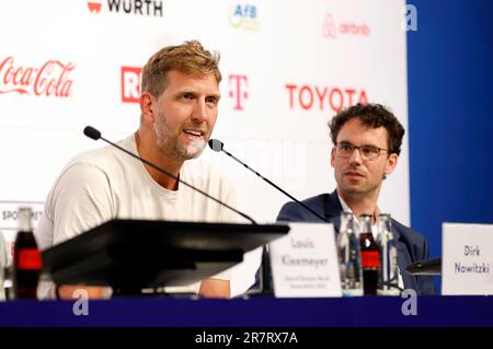 Dirk Nowitzki und Sven Albrecht BEI der Pressekonferenz zu den Jeux Olympiques spéciaux Jeux mondiaux Berlin 2023 in der Messe Berlin. Berlin, 17.06.2023 Banque D'Images