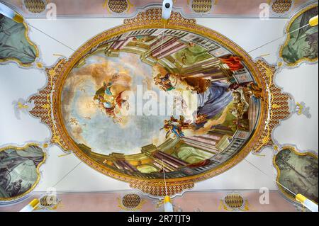 Fresque au plafond, St. Eglise paroissiale de Martin à Oberguenzburg, Allgaeu, Bavière, Allemagne Banque D'Images