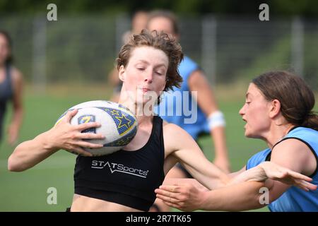 Anvers, Belgique. 17th juin 2023. Joueurs de rugby belges photographiés en action lors d'un camp d'entraînement organisé par le Comité olympique belge BOIC-COIB à Anvers, en prévision des Jeux européens en Pologne, samedi 17 juin 2023. Les Jeux européens de 3rd, officieusement connus sous le nom de Cracovie-Malopolska 2023, sont des manifestations sportives internationales prévues du 21 juin au 02 juillet 2023 à Cracovie et à Malopolska, en Pologne. BELGA PHOTO JILL DELSAUX crédit: Belga News Agency/Alay Live News Banque D'Images