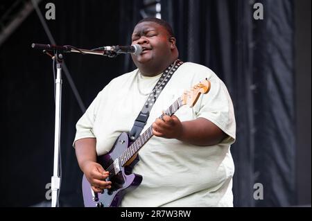 Christone “Kingfish” Ingram se produit au cours du 2 e jour du festival de musique et d'arts Bonnaroo 2023 sur 16 juin 2023 à Manchester, Tennessee. Photo : Darren Eagles/imageSPACE Banque D'Images