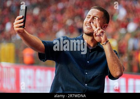 Bruxelles, Belgique. 17th juin 2023. BRUXELLES, BELGIQUE - JUIN 17 : Eden Hazard of Belgium faire un dernier voyage dans le stade après avoir quitté l'équipe nationale belge pendant le match de qualification EURO 2024 du groupe D - UEFA entre la Belgique et l'Autriche au stade du Roi Baudouin sur 17 juin 2023 à Bruxelles, Belgique (photo de Joris Verwijst/Orange Pictures) crédit : Orange pics BV/Alay Live News Banque D'Images
