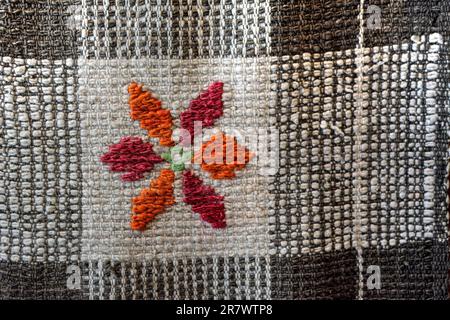 Décoration de vêtements traditionnels en laine et en textile sur l'île de Chiloe au Chili Banque D'Images