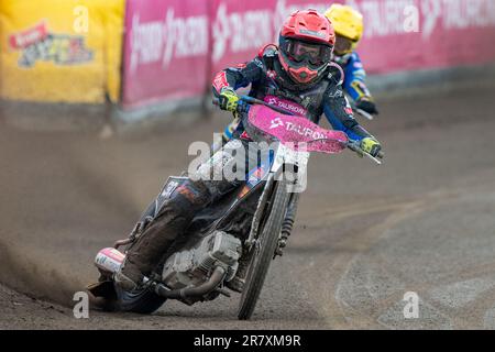 Czestochowa, Pologne. 18th juin 2023. Leon Madsen #30 du Danemark (rouge) pendant le championnat d'Europe de TAURON 2023 Round 1 à l'Arena Zielona-Energia.com à cz?stochowa, Pologne sur 17 juin 2023 (photo par Andrew SURMA/ Credit: SIPA USA/Alay Live News Banque D'Images