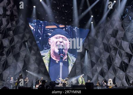 Rome, Italie. 17th juin 2023. Vasco Rossi se produit lors du concert de Vasco Live 2023 Tour sur 17 juin 2023 au Stadio Olimpico à Rome, Italie crédit: Agence de photo indépendante/Alamy Live News Banque D'Images