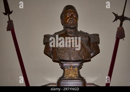 Buste en bronze de Khedive Ismail fondateur du palais Abdeen au Caire, Egypte un palais de 19th-siècle Banque D'Images