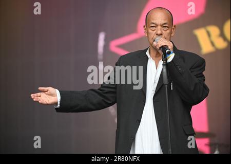 Roland Gift of the Fine Young Cannibals se présentant au festival de Leeds 80s de lets Rock , Leeds UK , 17.06.2023 Banque D'Images