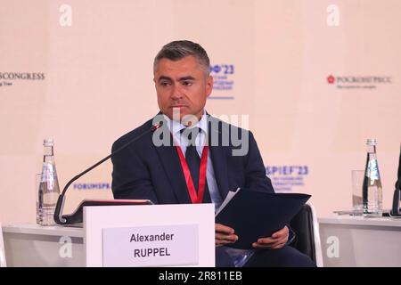 Saint-Pétersbourg, Russie. 14th juin 2023. Alexander Ruppel, chef adjoint du gouverneur de la région de Krasnodar, assiste à une séance sur le développement d'une communauté inclusive: Dialogue tripartite sur le rôle de l'inclusion dans le développement de la Potentia humaine russe dans le cadre de la St. Forum économique international de Petersbourg 2023 (SPIEF 2023). (Photo de Maksim Konstantinov/SOPA Images/Sipa USA) crédit: SIPA USA/Alay Live News Banque D'Images