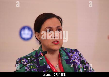 Saint-Pétersbourg, Russie. 14th juin 2023. Tatyana Ilyushnikova, Vice-Ministre du développement économique de la Fédération de Russie, participe à une session sur le développement d'une communauté inclusive: Dialogue tripartite sur le rôle de l'inclusion dans le développement de la Potentia humaine russe dans le cadre de la St. Forum économique international de Petersbourg 2023 (Credit image: © Maksim Konstantinov/SOPA Images via ZUMA Press Wire) USAGE ÉDITORIAL SEULEMENT! Non destiné À un usage commercial ! Banque D'Images