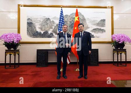 ÉTATS-UNIS Le secrétaire d'État Blinken rencontre le ministre chinois des Affaires étrangères, M. Qin Gang, dimanche à 18 juin 2023, à Pékin. Blinken, dont le voyage du 2023 février a été reporté à la suite de la révélation d'un présumé ballon d'espionnage chinois survolant l'espace aérien américain, est le premier secrétaire d'État américain à se rendre en Chine en cinq ans. Photo aux États-Unis Département d'État/UPI crédit: UPI/Alay Live News Banque D'Images