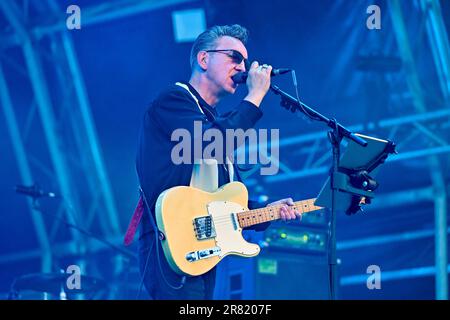 Eridge, Royaume-Uni. 18th juin 2023. Eridge Park, Eridge, Kent, Royaume-Uni sur 18 juin 2023. Richard Hawley fait la une des manchettes de la scène principale de la dernière nuit pendant le festival du cerf noir d'Americana dans le domaine d'Eridge Park, Eridge, Kent, Royaume-Uni sur 18 juin 2023. Credit: Francis Knight/Alay Live News Banque D'Images