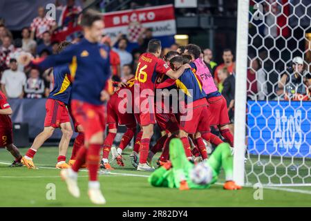 Rotterdam, pays-Bas. 18th juin 2023. ROTTERDAM, PAYS-BAS - JUIN 18: Les joueurs d'Espagne célèbrent la victoire lors du match final de l'UEFA Nations League entre la Croatie et l'Espagne au Stadion Feijenoord de Kuip on 18 juin 2023 à Rotterdam, pays-Bas (photo de Henk Jan Dijks/ Orange Pictures) Credit: Orange pics BV/Alay Live News Banque D'Images