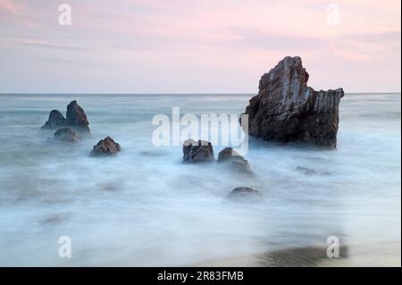 Strand El Matador, Malibu, CA, États-Unis Banque D'Images