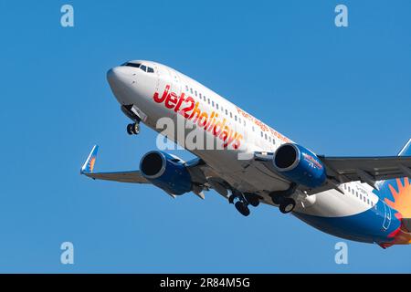 Larnaca, Chypre - 17 avril 2023 : Boeing 737-8K5 de Jet2 compagnies aériennes Banque D'Images