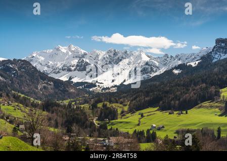 Le Mt. Saentis dans les montagnes de l'Alpstein, Ennetbuehl, Canton de Sankt Gallen, Suisse Banque D'Images