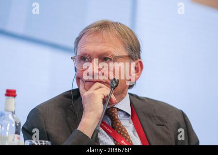 Saint-Pétersbourg, Russie. 15th juin 2023. Boris Titov, Président du Conseil des affaires Russie-Cuba, assiste à une session sur ''Russie Amérique latine'' dans le cadre de la St. Forum économique international de Petersbourg 2023 (Credit image: © Maksim Konstantinov/SOPA Images via ZUMA Press Wire) USAGE ÉDITORIAL SEULEMENT! Non destiné À un usage commercial ! Banque D'Images