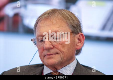 Saint-Pétersbourg, Russie. 15th juin 2023. Boris Titov, Président du Conseil des affaires Russie-Cuba, assiste à une session sur ''Russie Amérique latine'' dans le cadre de la St. Forum économique international de Petersbourg 2023 (Credit image: © Maksim Konstantinov/SOPA Images via ZUMA Press Wire) USAGE ÉDITORIAL SEULEMENT! Non destiné À un usage commercial ! Banque D'Images