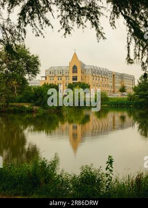 Appartements avec vue sur le lac Banque D'Images