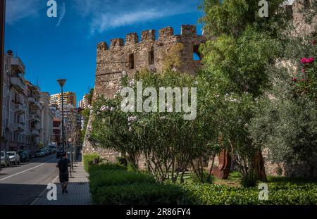 Durres, ALBANIE 3 septembre 2022 : ancien château et tour vénitienne dans la ville de Durres, Albanie Banque D'Images