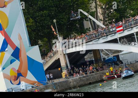 Paris, France. 17th juin 2023. Meili Carpenter (Etats-Unis) pendant la plongée Red Bull Cliff Paris 2023, série mondiale de plongée Red Bull Cliff sur 17 juin 2023 à Paris, France - photo Stephane Allaman/DPPI crédit: DPPI Media/Alamy Live News Banque D'Images