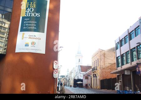 Curitiba, Parana, Brésil. 19th juin 2023. Curitiba (PR), 19/06/2023 - FACHA/CASA DA MEMORIA/CURITIBA/PR - la Casa da Memoria de l'Hôtel de ville de Curitiba conserve une collection respectable de près de 100 000 documents et plus de 400 000 photos sur des événements et des personnages de l'histoire de Parana et de la capitale. Avec la visite spéciale de cet après-midi du maire de Curitiba Rafael Greca. (Foto: Edson de Souza/Thenews2/Zumapress) (Credit image: © Edson de Souza/TheNEWS2 via ZUMA Press Wire) USAGE ÉDITORIAL SEULEMENT! Non destiné À un usage commercial ! Banque D'Images