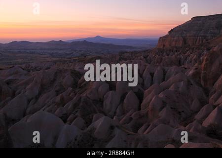 Ambiance nocturne sur la Rose Valley près de Goereme, Cappadoce Turquie Banque D'Images