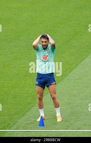 Lisbonne, Portugal. 19th juin 2023. Alex Telles du Brésil en action pendant l'entraînement officiel du Brésil avant le match de football contre le Sénégal à l'Estadio Jose Alvalade. (Photo de Bruno de Carvalho/SOPA Images/Sipa USA) crédit: SIPA USA/Alay Live News Banque D'Images