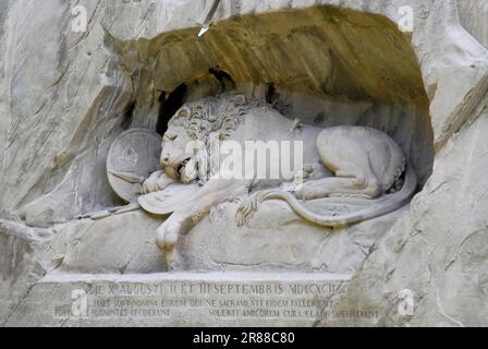 Monument au Lion dans le jardin des Glaciers, Lucerne, Suisse Banque D'Images