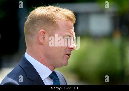 Robbie Moore, député (con: Keighley et Ilkley), interviewé à College Green, Westminster, le 19th juin 2023 Banque D'Images