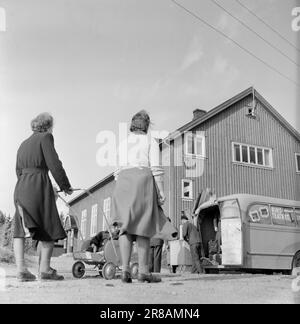 Réel 22-1950: Première de district au théâtre national. Le Théâtre national en tournée à Bø dans le TÉMARQUE avec la pièce 'Stormberget'.Foro: Sverre A. Børretzen / Aktuell ***photo non traitée*** Banque D'Images