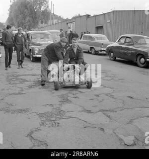 Actuel 26-2-1960: Notre nouveau roi de vitesse les meilleurs motocyclistes du monde ne voient que la roue arrière d'Åge Hansen, notre nouveau roi de vitesse. Photo: Ivar Aaserud / Aktuell / NTB ***PHOTO NON TRAITÉE*** Banque D'Images