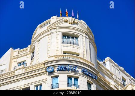 Valence, Espagne - 15 juillet 2022: Melia Plaza Hotel. L'architecture extérieure du célèbre bâtiment Banque D'Images