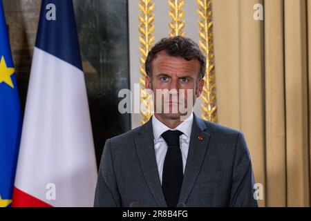 Paris, France. 20th juin 2023. Le président français Emmanuel Macron reçoit le Premier ministre italien Giorgia Meloni à l'Elysée à Paris, en France, sur 20 juin 2023. Photo par Ammar Abd Rabbo/ABACAPRESS.COM crédit: Abaca Press/Alay Live News Banque D'Images